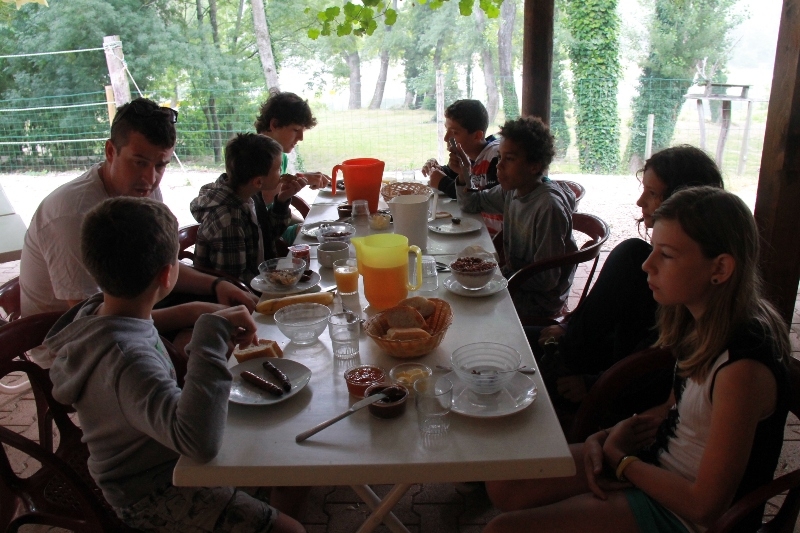 Village Camps International Summer Camp Ard&egrave;che, France 2019-07-26 https://www.villagecamps.com/journals_admin/images/648-22-19-07-2013.jpg lossless (6).jpg